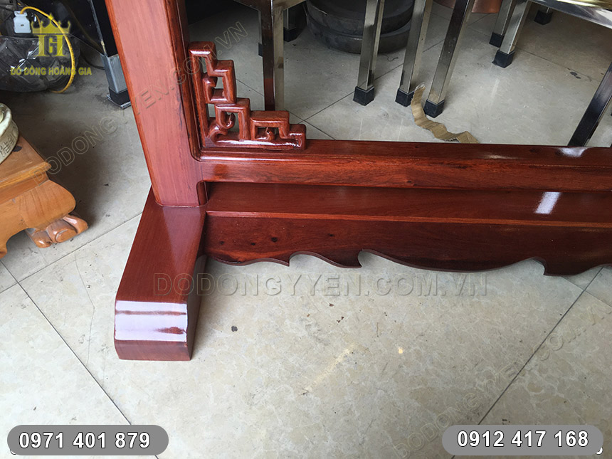 chu&ocirc;ng đồng treo gi&aacute; gỗ hương